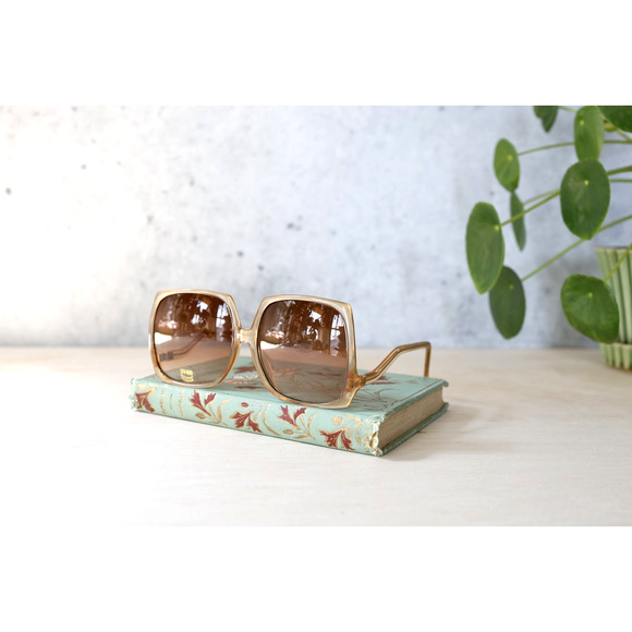 Vintage 1990s Y2K Butterfly Sunglasses NOS oversized clear brown tone Retro - Picture 1 of 8